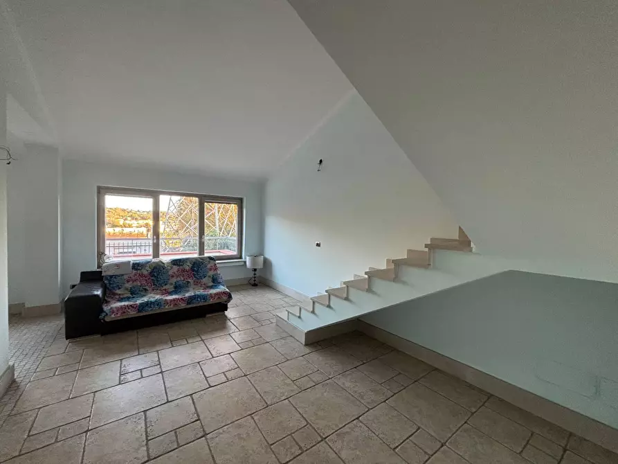 Immagine 4 di Villa in vendita  in Via Campiglione a Pozzuoli
