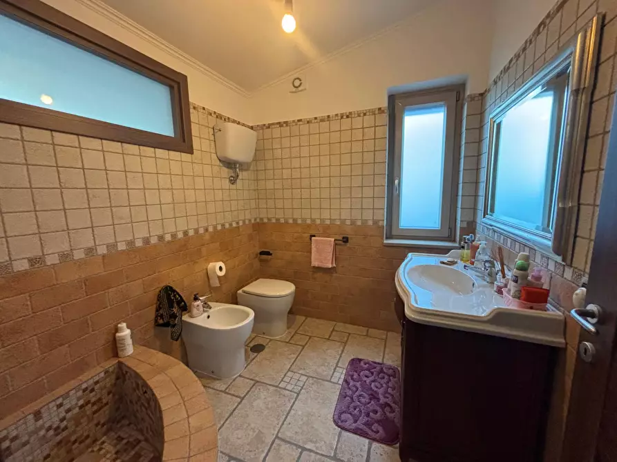 Immagine 15 di Villa in vendita  in Via Campiglione a Pozzuoli