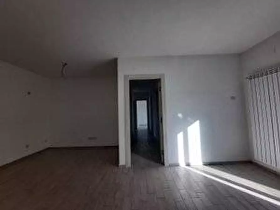Immagine 8 di Appartamento in vendita  in Via Pietro Nenni a Afragola
