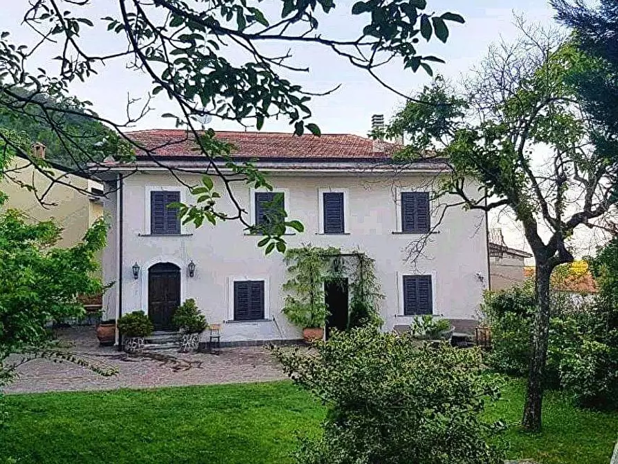 Immagine 21 di Villa in vendita  in Via Giglioli a Marzano Appio
