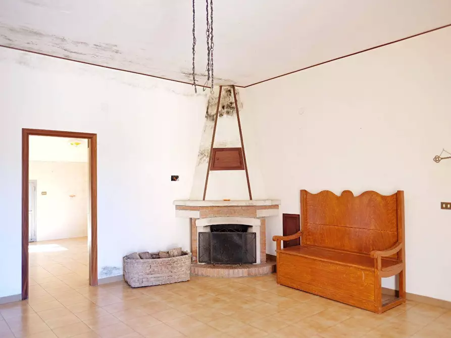 Immagine 3 di Agriturismo in vendita  in Via Giovanni Masucci a Serino