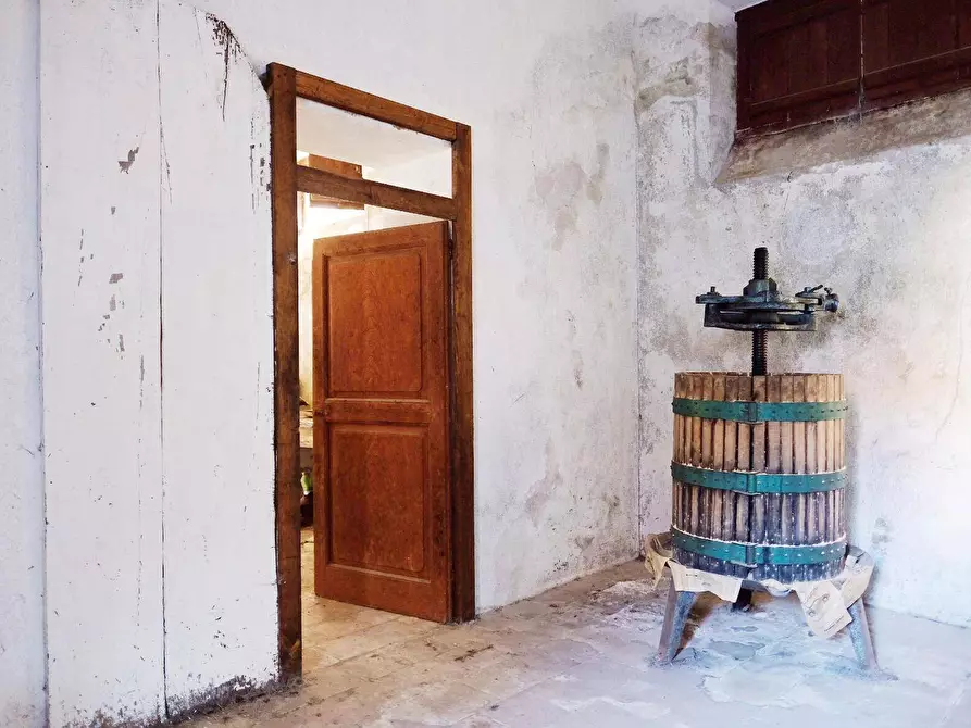 Immagine 13 di Agriturismo in vendita  in Via Giovanni Masucci a Serino