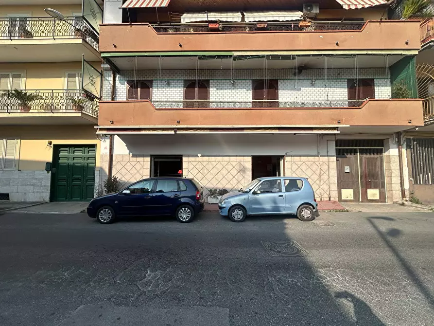 Immagine 1 di Attività commerciale in affitto  in Via Filippo Turati a Cardito