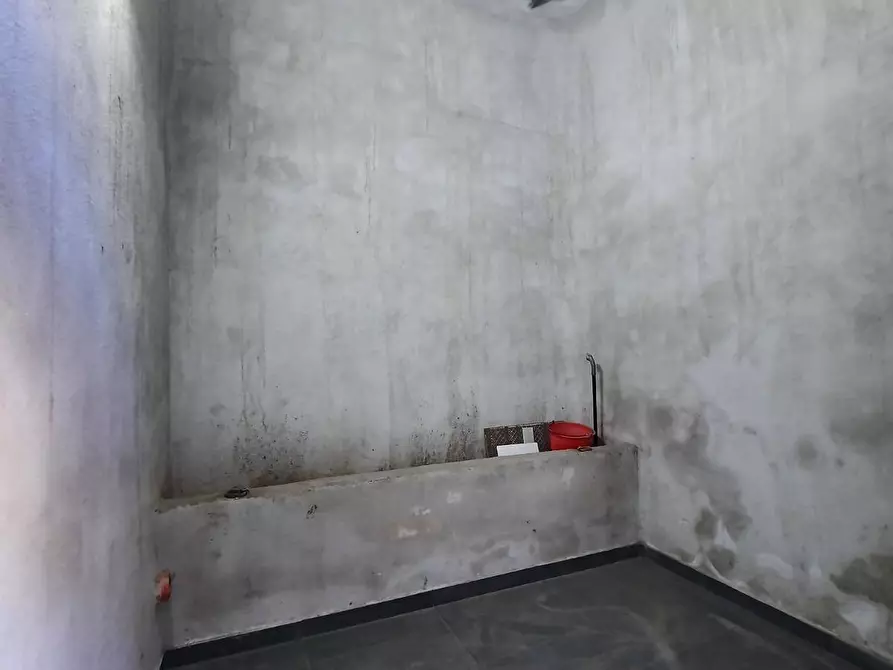 Immagine 9 di Attività commerciale in affitto  in Corso della Resistenza a Acerra