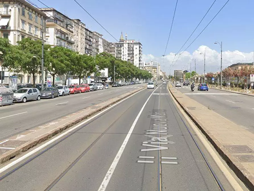 Immagine 1 di Appartamento in vendita  in Via Nuova Marina a Napoli