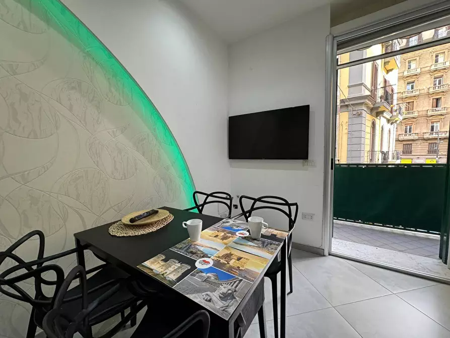 Immagine 4 di Appartamento in affitto  in Via Serapide a Napoli