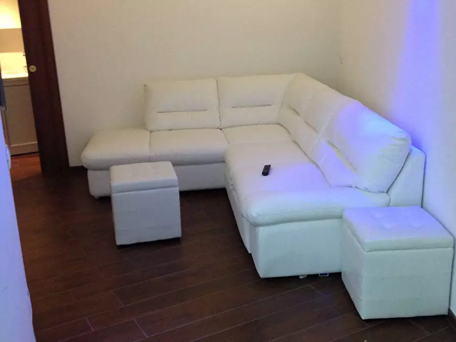 Immagine 9 di Appartamento in affitto  in PIAZZETTA LEONE 3 a Napoli