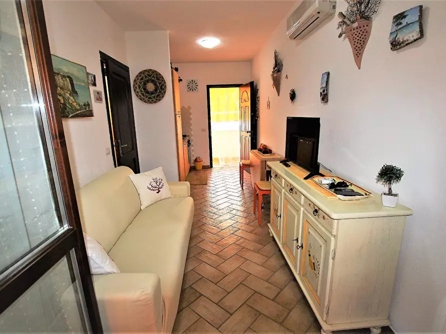 Immagine 4 di Appartamento in vendita  in via Del Colle a Badesi