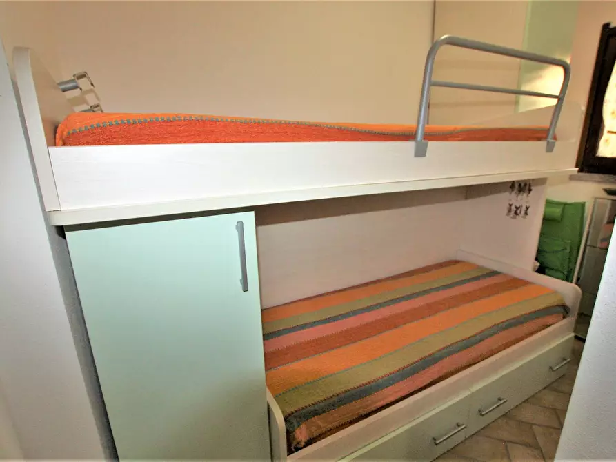 Immagine 9 di Appartamento in vendita  in via Del Colle a Badesi