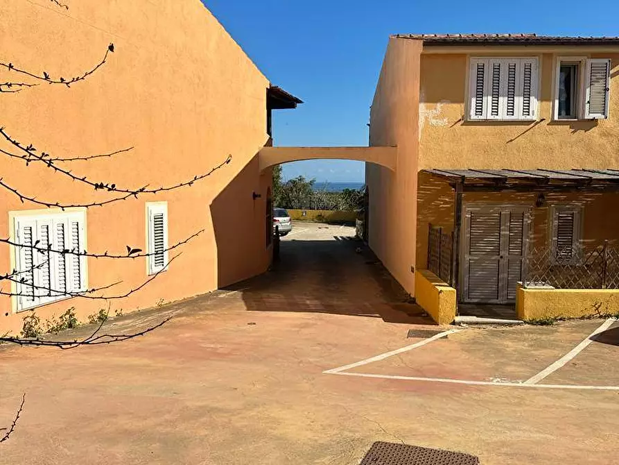 Immagine 6 di Appartamento in vendita  in via Nuoro 16 a Valledoria