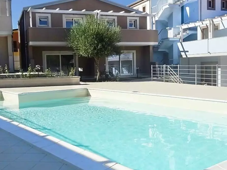 Immagine 2 di Appartamento in vendita  in via Australia 28 a Badesi