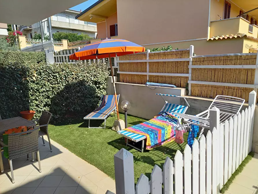 Immagine 7 di Appartamento in vendita  in via Australia 28 a Badesi