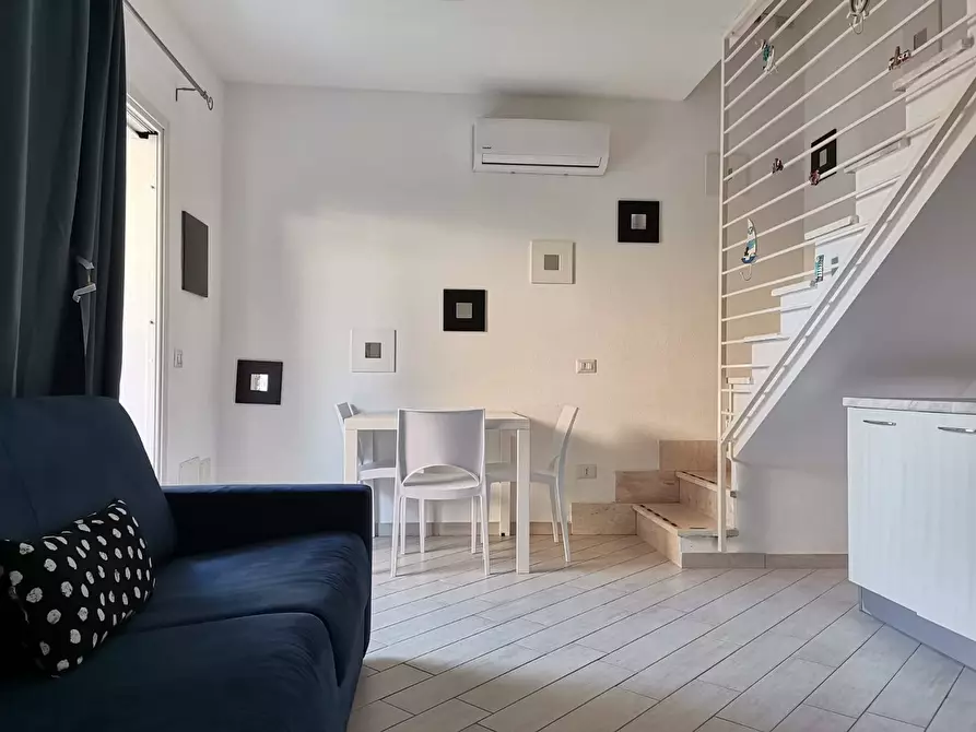 Immagine 8 di Appartamento in vendita  in via Australia 28 a Badesi