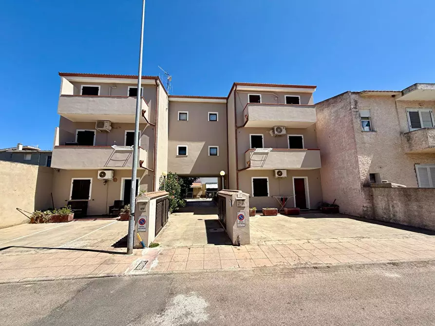 Immagine 2 di Appartamento in vendita  in via Rossini a Badesi