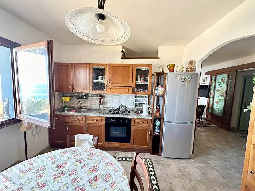 Immagine 23 di Appartamento in vendita  in via Zirulia 82 a Castelsardo