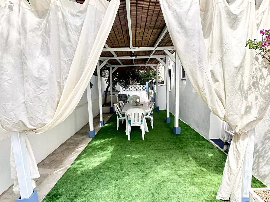 Immagine 1 di Appartamento in vendita  in via ai Tamerici 46 a Trinità D'agultu E Vignola