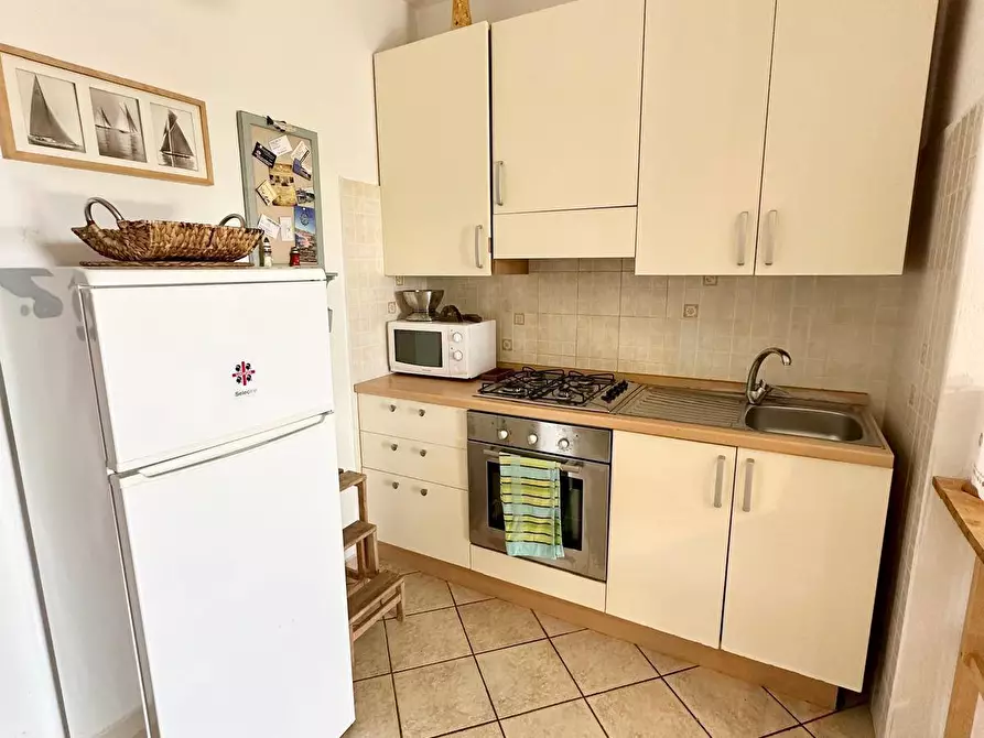 Immagine 12 di Appartamento in vendita  in via Mazzini a Valledoria