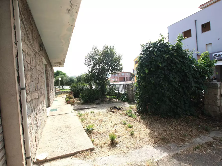 Immagine 86 di Appartamento in vendita  in corso Europa 120 a Valledoria