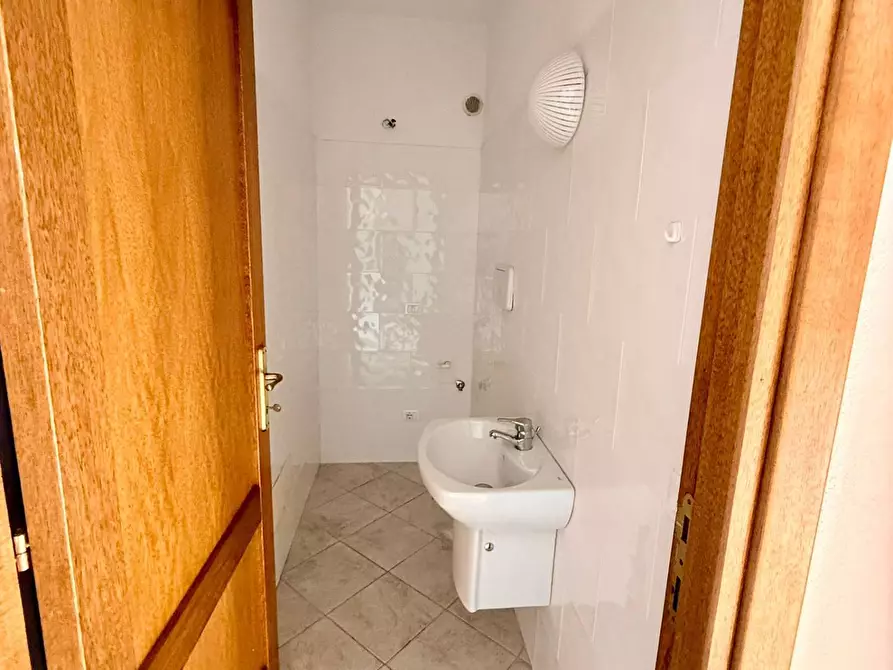 Immagine 12 di Appartamento in vendita  in via Colombo a Valledoria