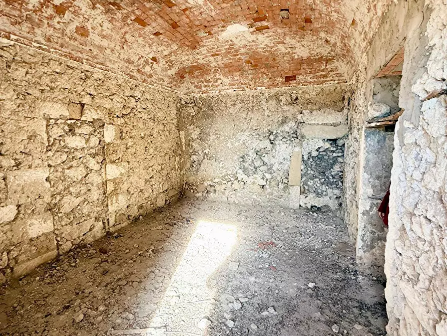 Immagine 29 di Residence in vendita  in via Nazionale a Sedini