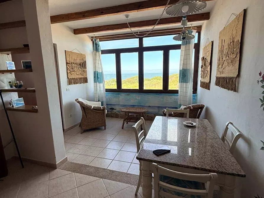 Immagine 6 di Appartamento in vendita  in Isola Rossa via La Marinedda a Trinità D'agultu E Vignola