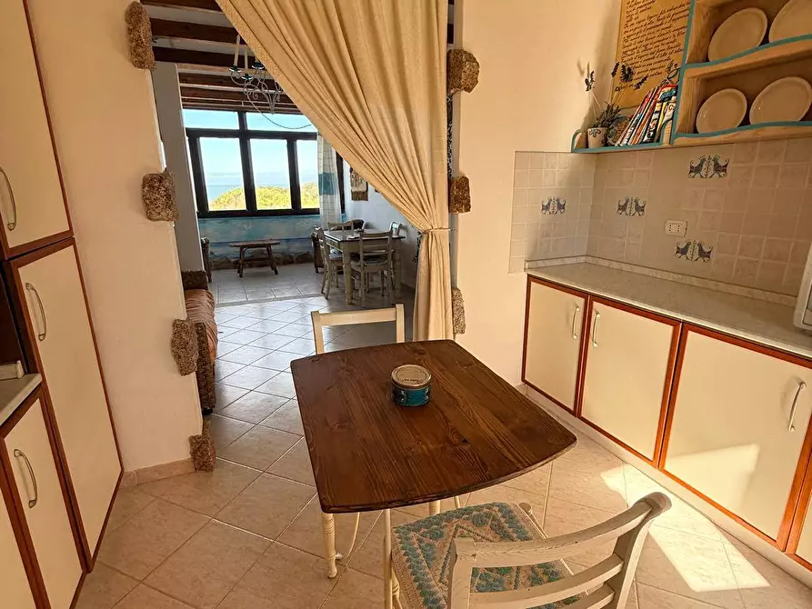 Immagine 10 di Appartamento in vendita  in Isola Rossa via La Marinedda a Trinità D'agultu E Vignola