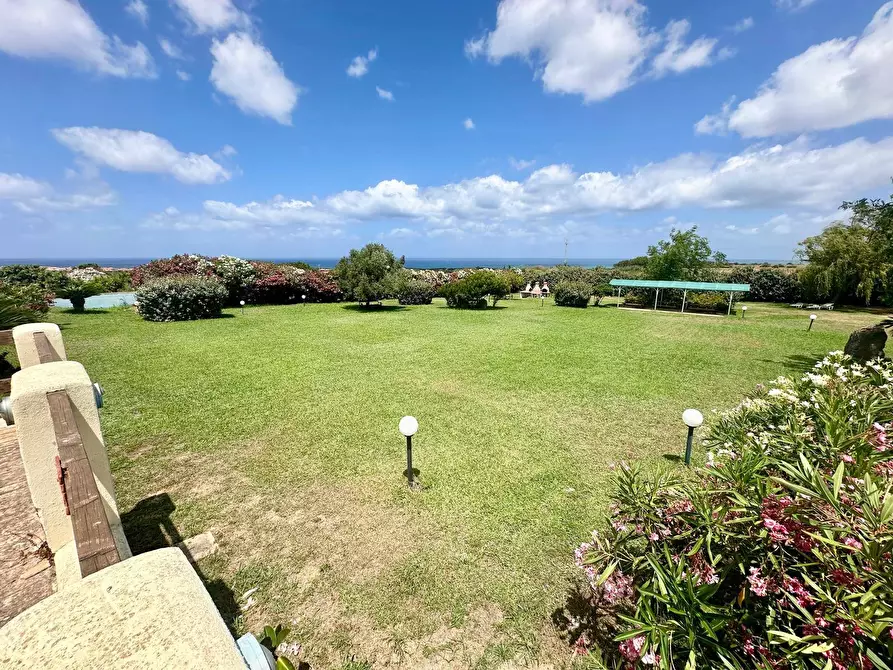 Immagine 16 di Appartamento in vendita  in via Mazzini a Valledoria