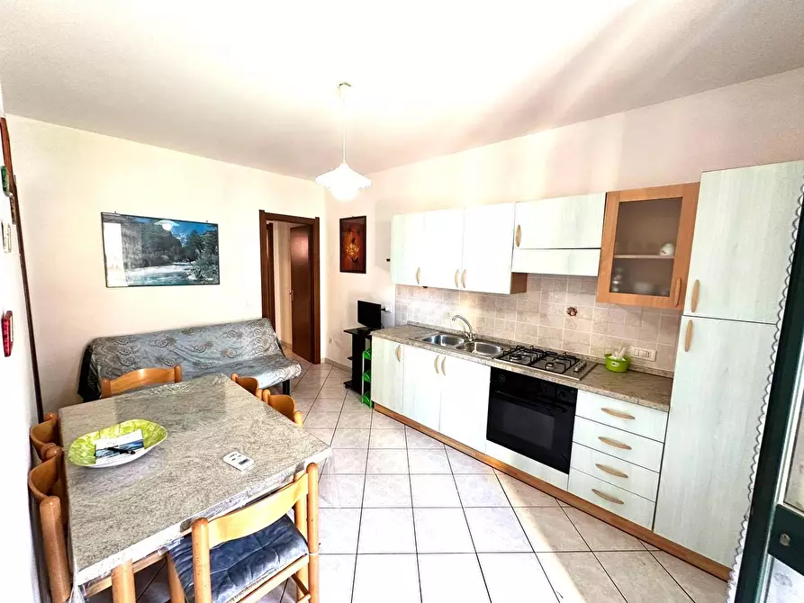 Immagine 4 di Appartamento in vendita  in via Perugia a Valledoria