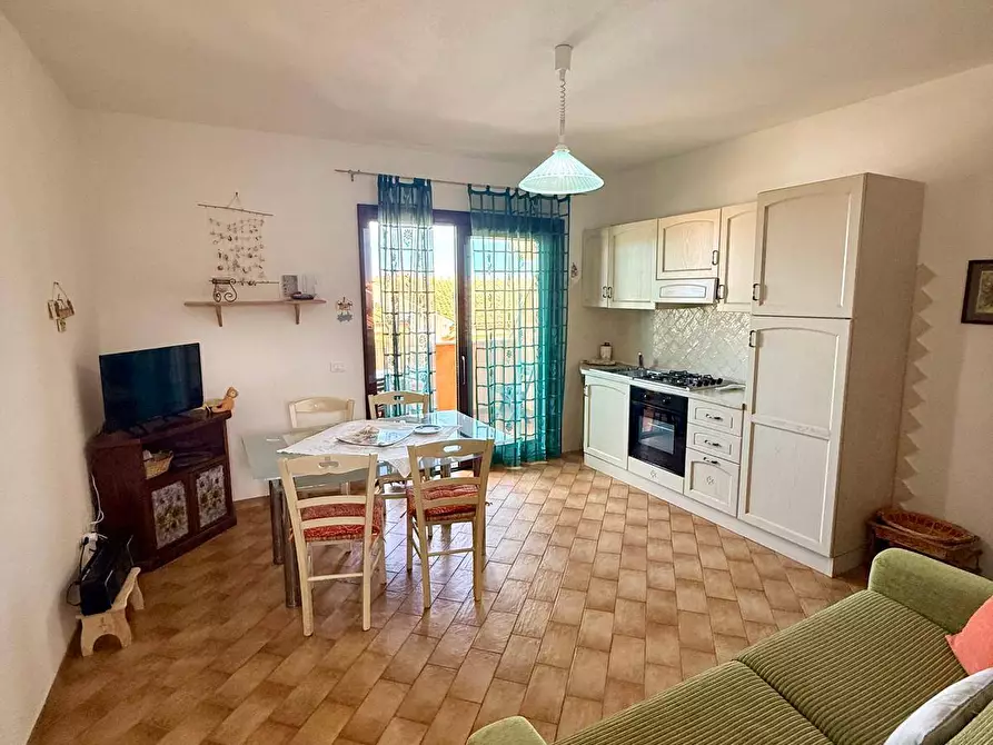 Immagine 3 di Appartamento in vendita  in via Oristano 9 a Valledoria