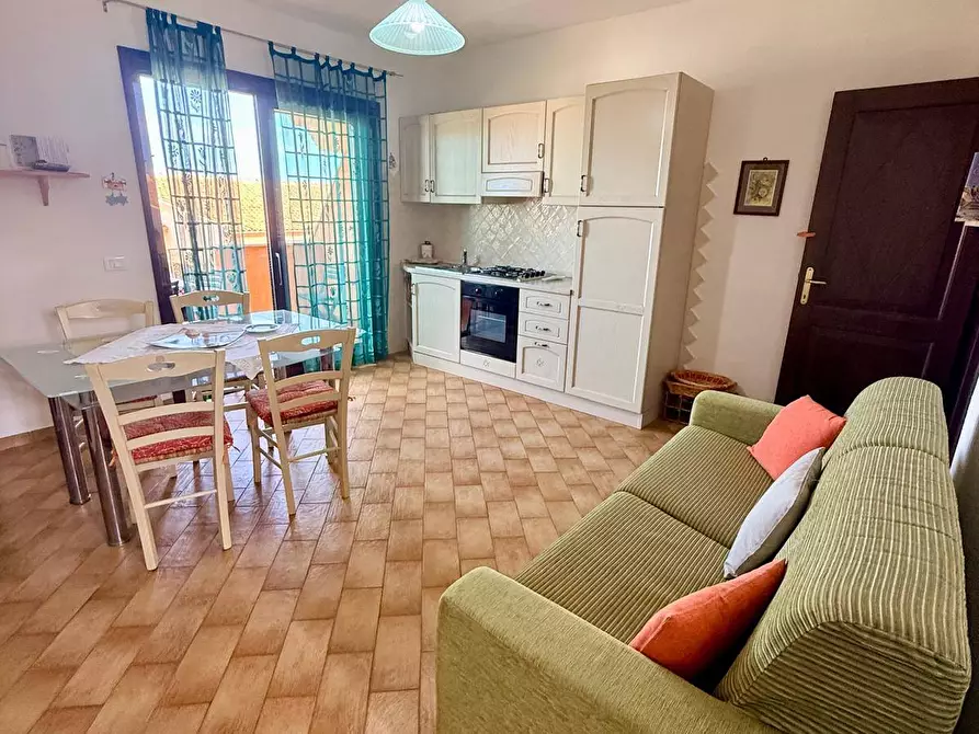 Immagine 6 di Appartamento in vendita  in via Oristano 9 a Valledoria