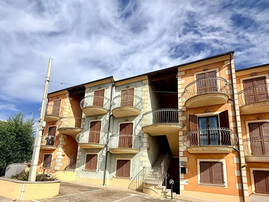 Immagine 1 di Appartamento in vendita  in via Oristano 9 a Valledoria