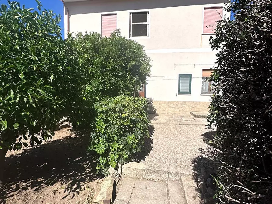 Immagine 6 di Appartamento in vendita  in via Delle Vigne 10 a Badesi