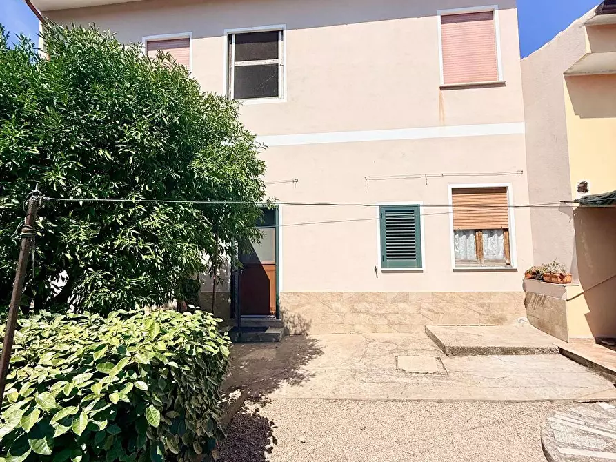 Immagine 9 di Appartamento in vendita  in via Delle Vigne 10 a Badesi