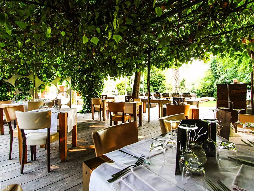 Immagine 1 di Attività commerciale in vendita  in via imprunetana per tavarnuzze 50 a Impruneta