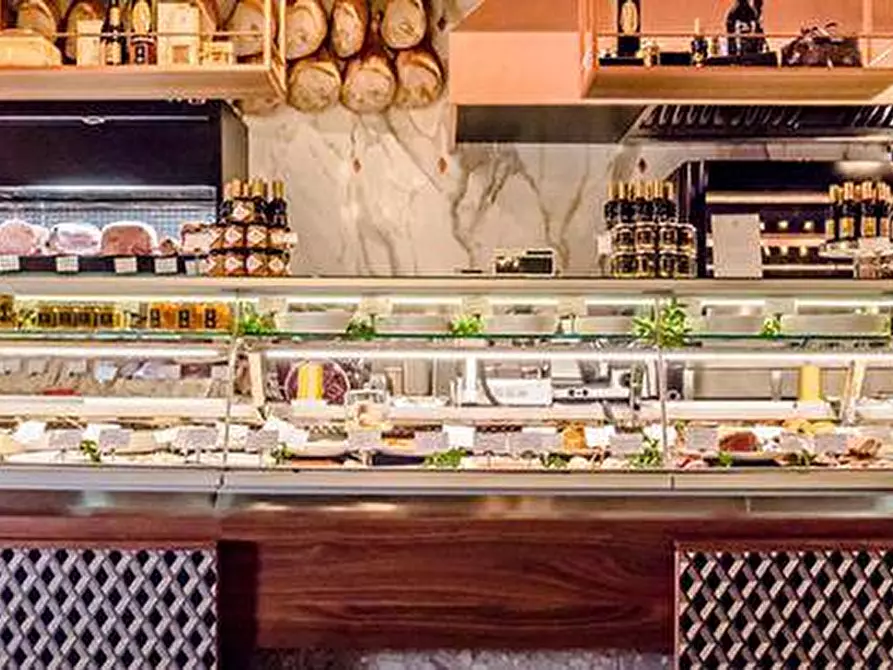 Immagine 2 di Attività commerciale in vendita  in Via Panzani 52 a Firenze