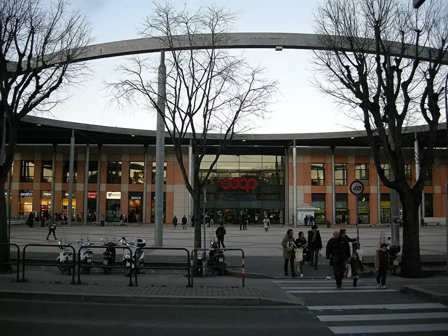 Immagine 5 di Attività commerciale in vendita  in Piazza Ravenna 5 a Firenze