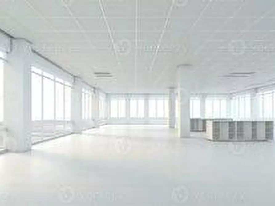 Immagine 2 di Locale commerciale in affitto  in Piazza Della Liberta' a Firenze