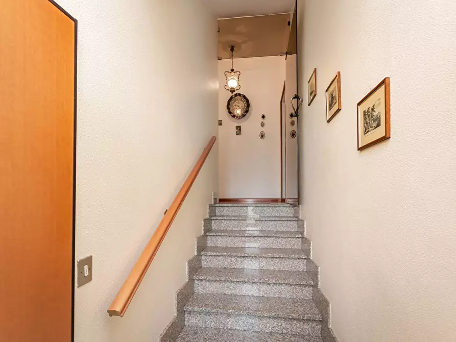 Immagine 5 di Appartamento in vendita  in Via Val Della Torre a Torino