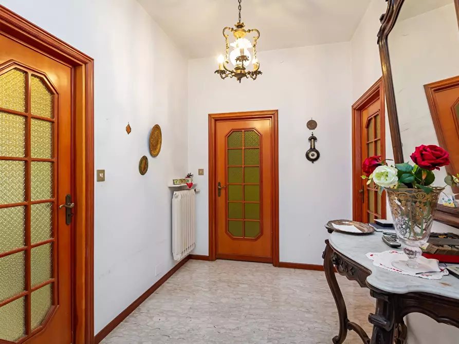 Immagine 7 di Appartamento in vendita  in Via Val Della Torre a Torino