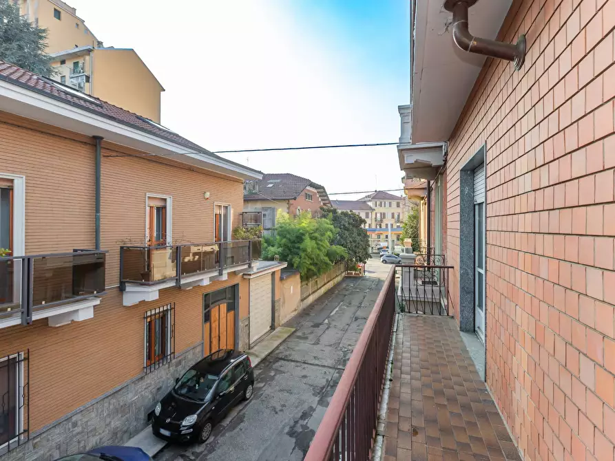 Immagine 15 di Appartamento in vendita  in Via Val Della Torre a Torino