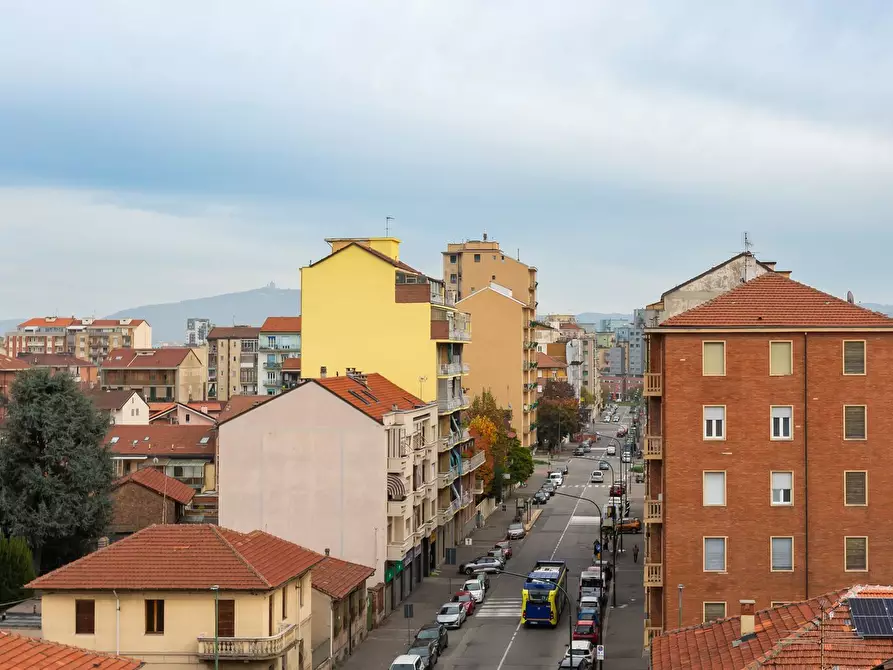 Immagine 17 di Appartamento in vendita  in Val della Torre 111 a Torino