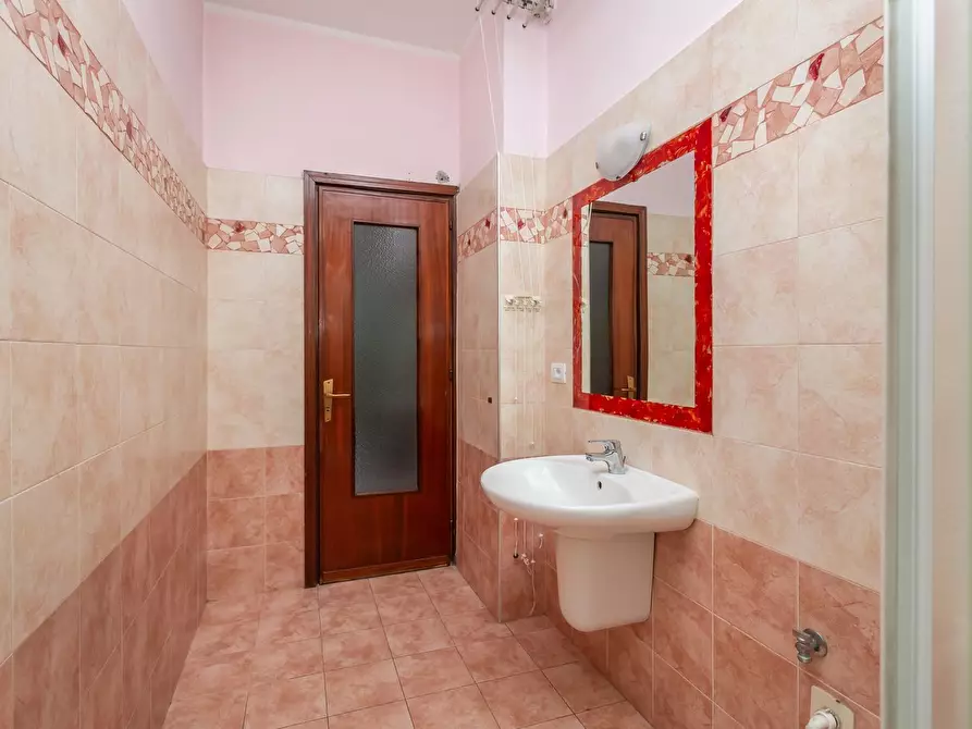 Immagine 11 di Appartamento in vendita  in Forlì 18 a Torino