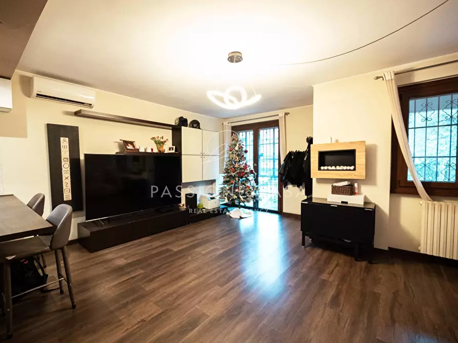 Immagine 2 di Villetta a schiera in vendita  a Segrate