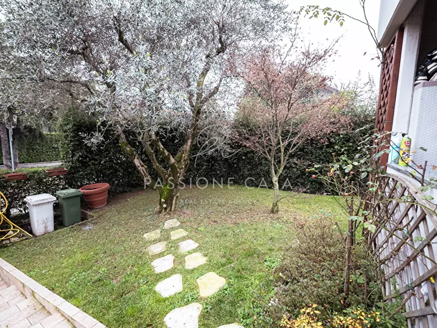 Immagine 24 di Villetta a schiera in vendita  a Segrate