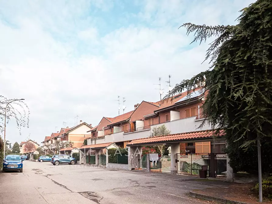 Immagine 1 di Villetta a schiera in vendita  a Segrate