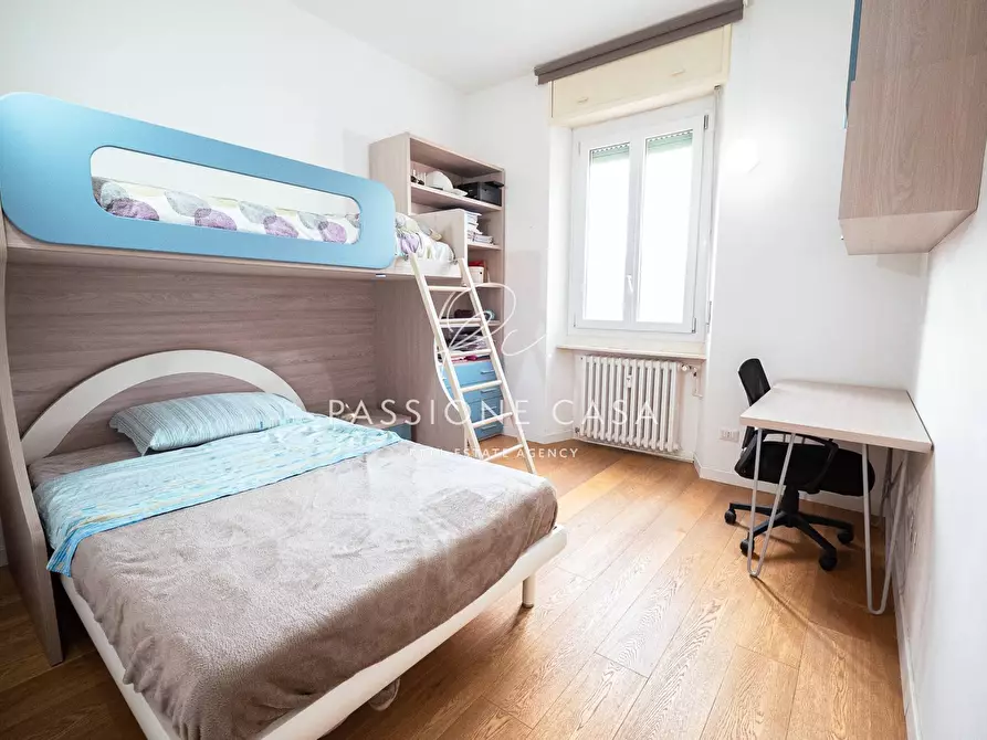Immagine 5 di Appartamento in vendita  in via Negroli 39 a Milano