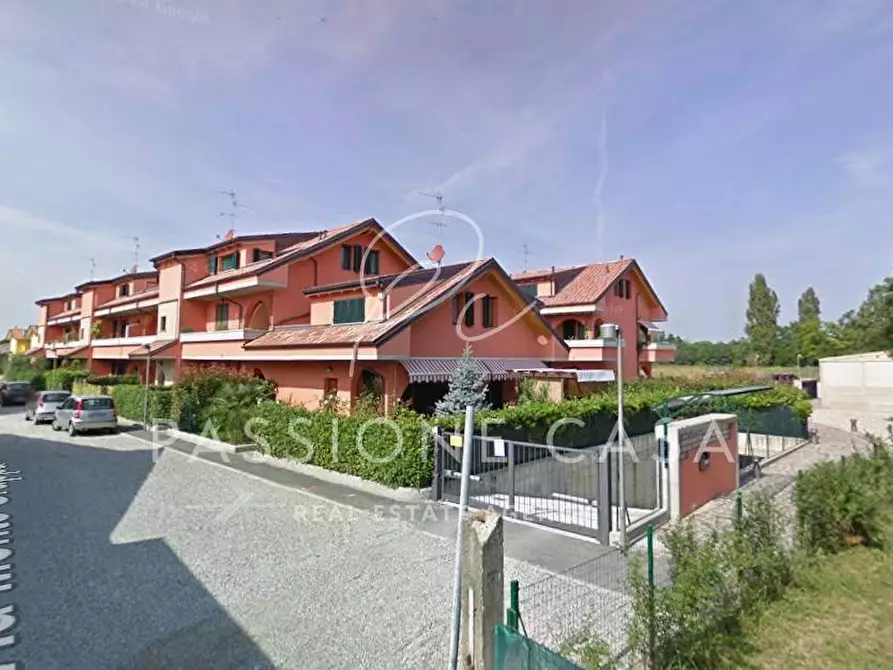 Immagine 1 di Box auto in vendita  in Via Montegrappa 9 a Inzago