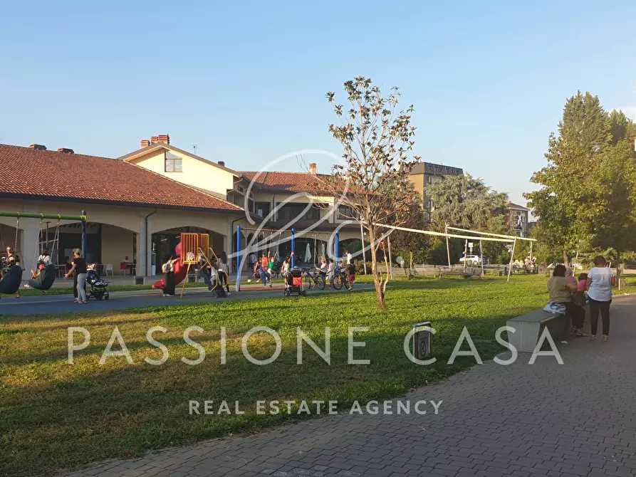 Immagine 1 di Negozio in affitto  in via Roma 23 a Segrate