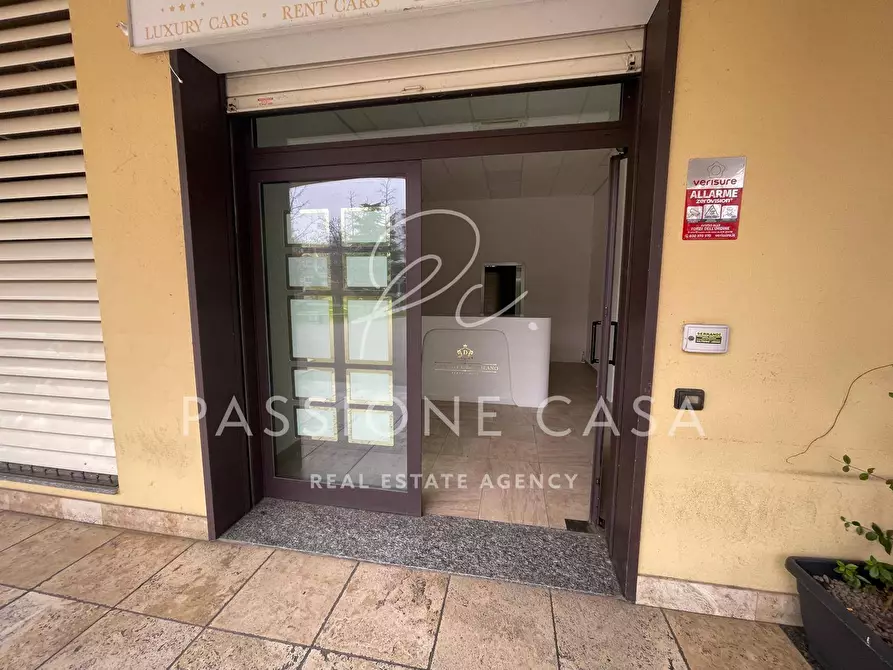 Immagine 5 di Negozio in affitto  in via Roma 23 a Segrate