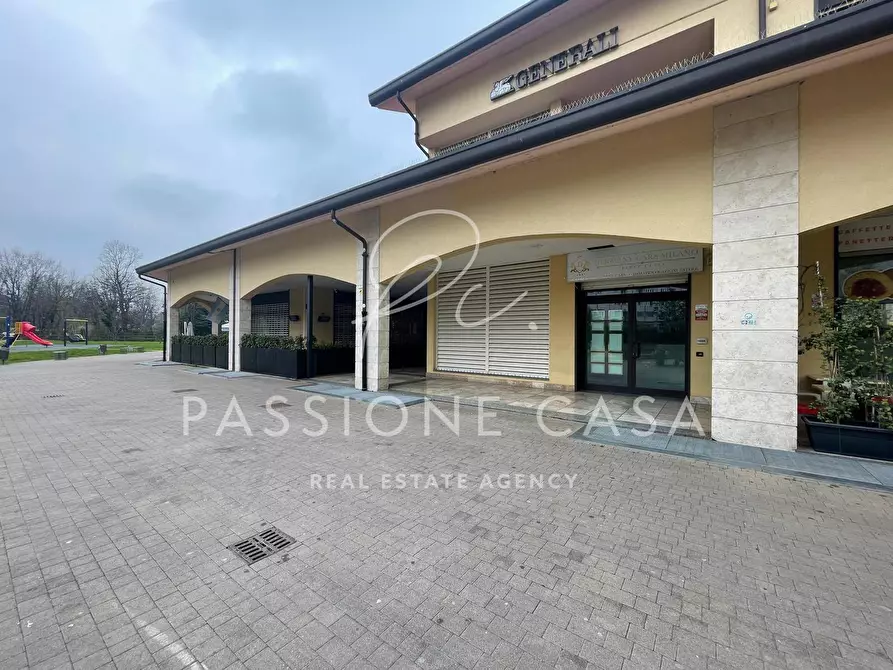 Immagine 19 di Negozio in affitto  in via Roma 23 a Segrate